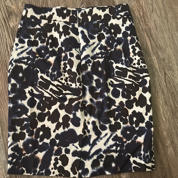 Anne Taylor sandal print skirt - Picture 2 of 4